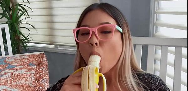  Petite Asian sucks banana and big dick